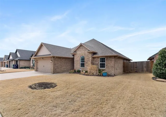 Photo 5 of Single Family Residence at 7309 Elaine St, Yukon, OK 73099 | MLS# 1214012 | | Sold on 2026-04-10