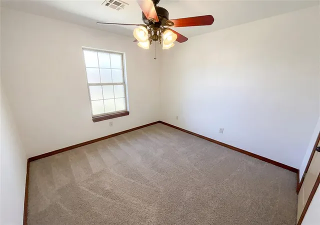 Photo 3 of Single family home for sale at 305 N Lakeside Ter, Mustang, OK 73064 | MLS# 1214085 | Listing updated on 2026-09-17