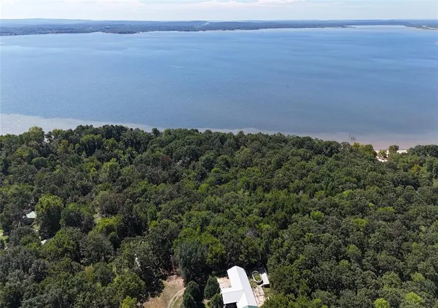 3rd image of 014 Summer Ln, Eufaula, OK 74432 | MLS# 1214109