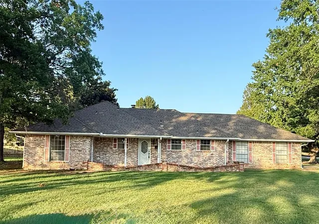 1st image of 2200 Grisso Dr, Seminole, OK 74868 | MLS# 1214133