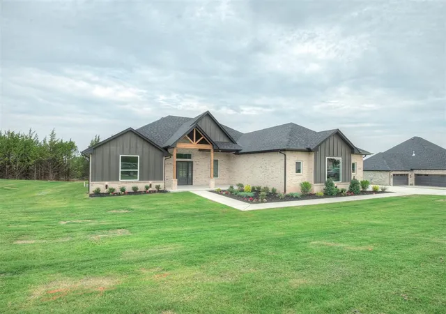 2nd image of 9329 Eliana Dr, Guthrie, OK 73044 | MLS# 1214200