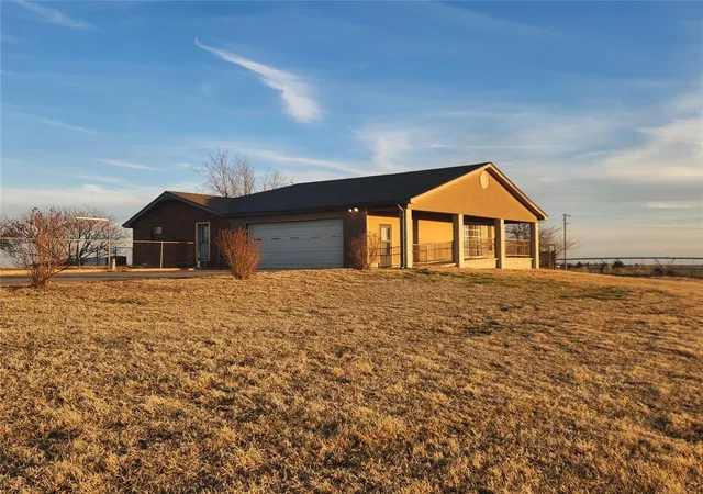 Photo 1 of Sale Pending at 21133 County 2560 St, Binger, OK 73009 | MLS# 1214210 | Listing updated on 2026-09-12