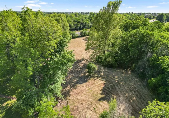 5th image of 2500 W Grand Ave, Chickasha, OK 73018 | MLS# 1214502