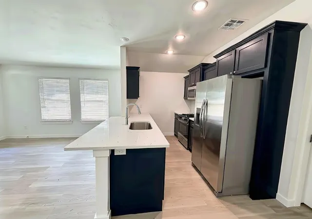 Listing Photo 4 - Condo for sale in building located at 324 NW 122nd St, Oklahoma City, OK 73114 - Unit #1