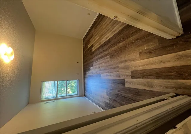 Listing Photo 4 - Condo for sale in building located at 2256 Donna Dr, Norman, OK 73071 - Unit #2264