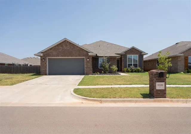 Homes for sale in Edmond, OK | 18108 Sunny Stone Ct, Edmond, OK 73012 | MLS# 1214566
