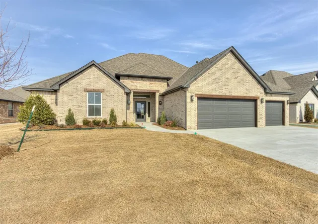 Photo 3 of Single family home for sale at 1913 SW 40th Street, Moore, OK 73160 | MLS# 1214589 | Listing updated on 2026-08-12