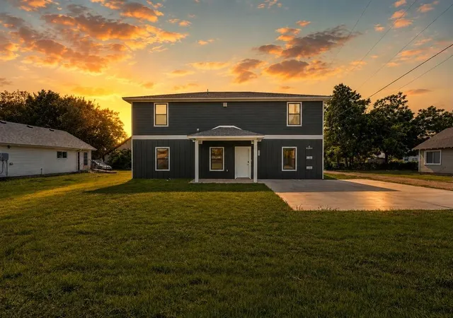 2nd image of 9 N State St, Edmond, OK 73003 | MLS# 1214603