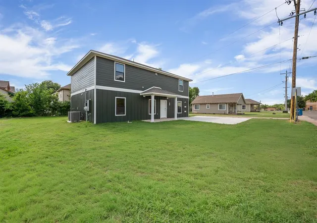 3rd image of 9 N State St, Edmond, OK 73003 | MLS# 1214603