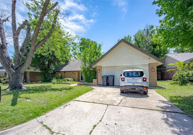 2nd image of 6404 Brentford, Oklahoma City, OK 73132 | MLS# 1214715