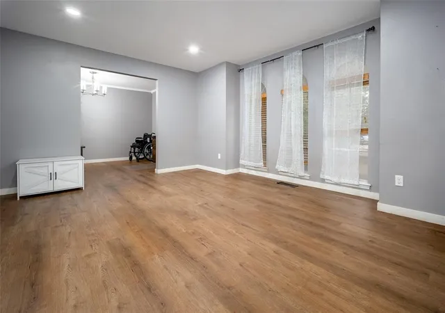 Photo 2 of Sale Pending at 6404 Brentford Ter, Oklahoma City, OK 73132 | MLS# 1214715 | Listing updated on 2026-10-06