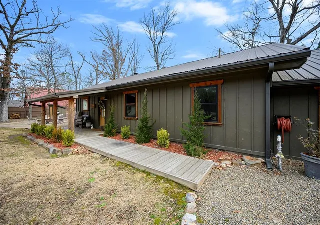 5th image of 732 Red Fox Rd, Broken Bow, OK 74728 | MLS# 1214807