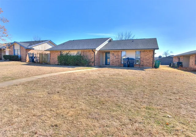 Photo 3 of Single family home for sale at 516 Nw 139th Street, Edmond, OK 73013 | MLS# 1214875 | Listing updated on 2026-09-28
