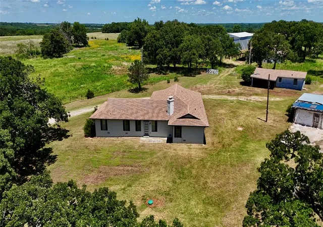 Homes for sale in Mc Loud, OK | 101284 S 3350 Rd, Mc Loud, OK 74851 | MLS# 1214908