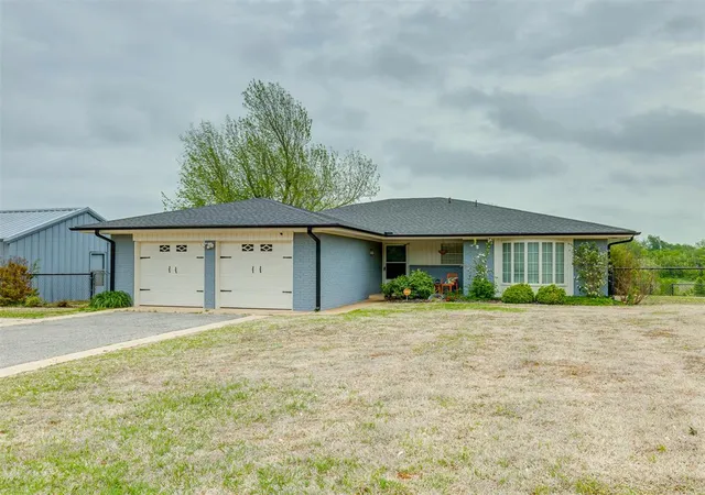 1st image of 4418 S May Ave, Norman, OK 73072 | MLS# 1214946