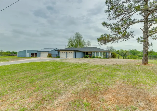 2nd image of 4418 S May Ave, Norman, OK 73072 | MLS# 1214946
