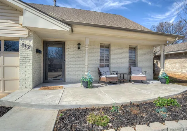 Photo 2 of Single family home for sale at 812 E Annie Ct, Norman, OK 73069 | MLS# 1215026 | Listing updated on 2026-08-12