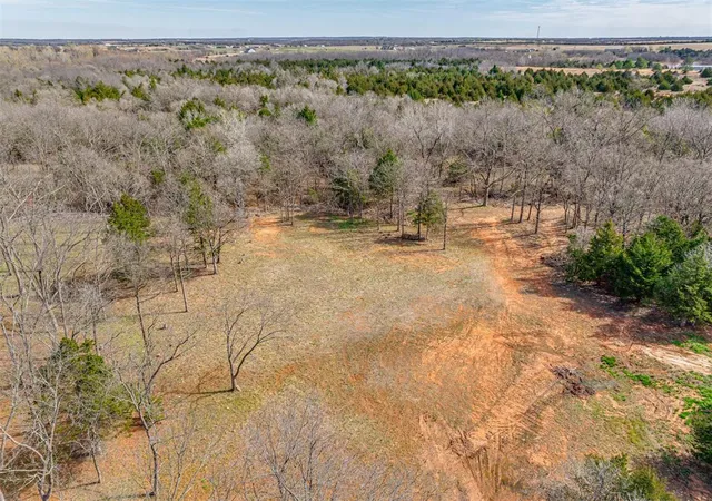 Homes for sale in Mc Loud, OK | 335400 E 1048 Rd, Mc Loud, OK 74851 | MLS# 1215043
