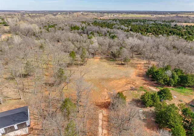 Homes for sale in Mc Loud, OK | 335400 E 1048 Rd, Mc Loud, OK 74851 | MLS# 1215043
