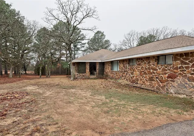3rd image of 13425 Chaparral Rd, Norman, OK 73026 | MLS# 1215220