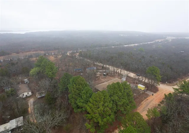 32nd image of 13425 Chaparral Rd, Norman, OK 73026 | MLS# 1215220