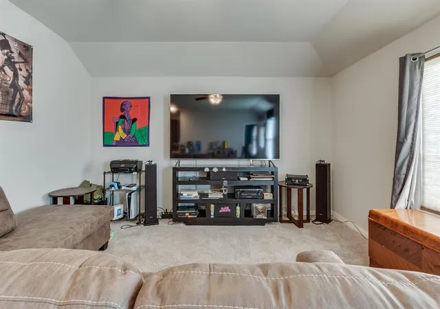 Photo 3 of Single family home for sale at 1705 Vermilion Ln, El Reno, OK 73036 | MLS# 1215233 | Listing updated on 2026-04-13
