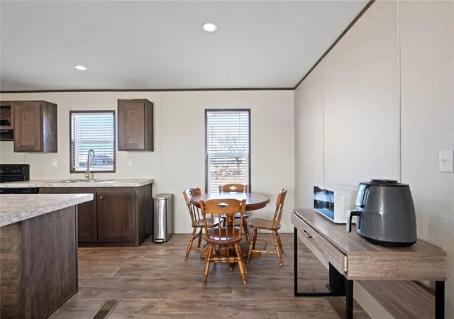 Photo 4 of Single family home for sale at 12201 Meadowlake, Guthrie, OK 73044 | MLS# 1215263 | Listing updated on 2026-08-13