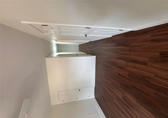 Photo 4 of Single family home for sale at 304 Saturn St, Altus, OK 73521 | MLS# 1215278 | Listing updated on 2026-10-06