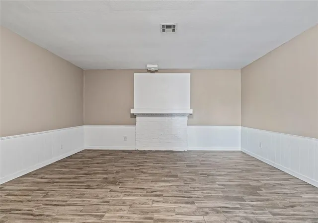 5th image of 312 E Greenwood Ln, Mustang, OK 73064 | MLS# 1215283