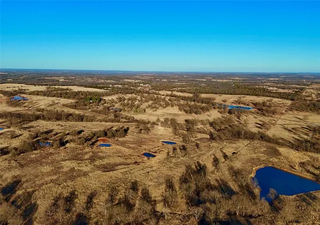 1st image of 14 Wilshire Dr, Mc Loud, OK 74851 | MLS# 1215345