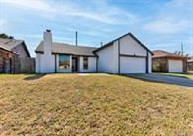 3rd image of 608 Sw 133Rd St, Oklahoma City, OK 73170 | MLS# 1215435