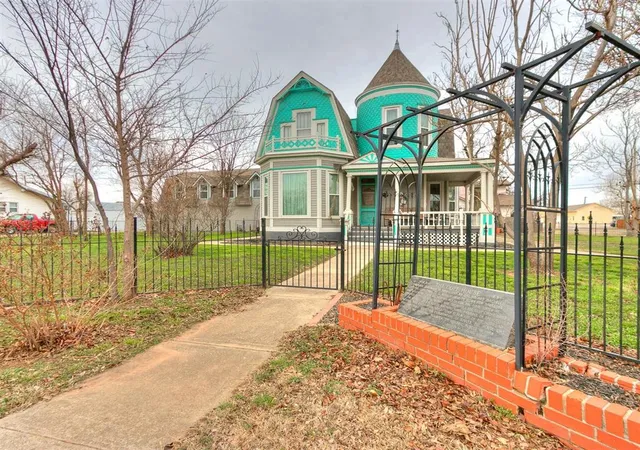 2nd image of 506 S Evans Ave, El Reno, OK 73036 | MLS# 1215612