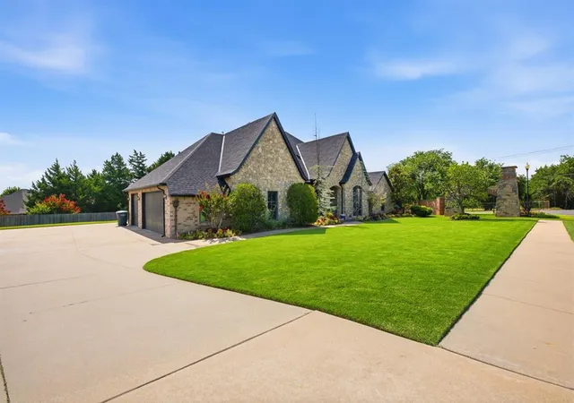 Photo 3 of Sale Pending at 4108 Frisco Brg Blvd, Edmond, OK 73034 | MLS# 1215702 | Listing updated on 2026-08-18