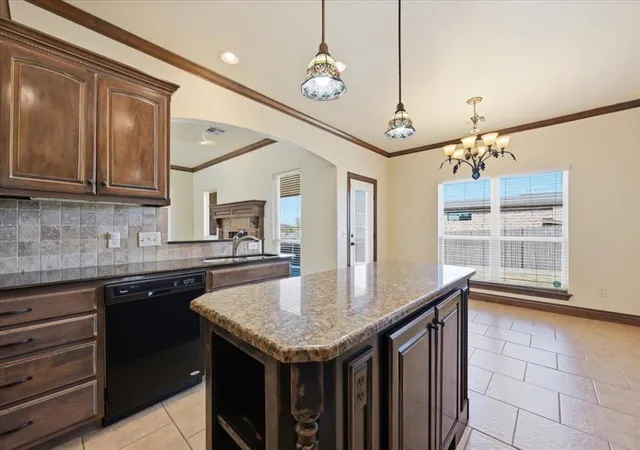 5th image of 2825 Asheforde Pl, Edmond, OK 73034 | MLS# 1215704