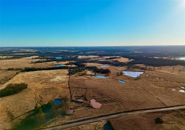 Homes for sale in Mc Loud, OK | E 1010 Rd, Mc Loud, OK 74851 | MLS# 1215711