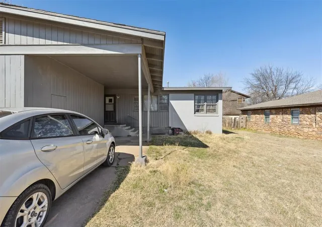 Homes for sale in Lawton, OK | 2419 Nw Cheyenne Ave, Lawton, OK 73505 | MLS# 1215802