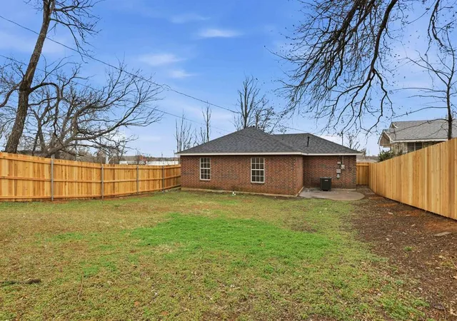 Homes for sale in Oklahoma City, OK | 1525 Ne 8th St, Oklahoma City, OK 73117 | MLS# 1215819