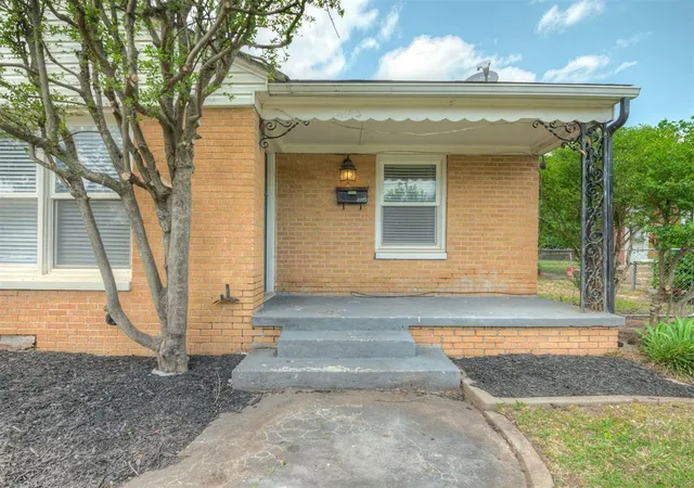 Homes for sale in Oklahoma City, OK | 2145 Brighton Ave, Oklahoma City, OK 73120 | MLS# 1215868