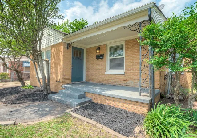 Homes for sale in Oklahoma City, OK | 2145 Brighton Ave, Oklahoma City, OK 73120 | MLS# 1215868