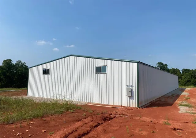 Homes for sale in Byars, OK | 37267 N Ok- 59 Hwy, Byars, OK 74873 | MLS# 1215912