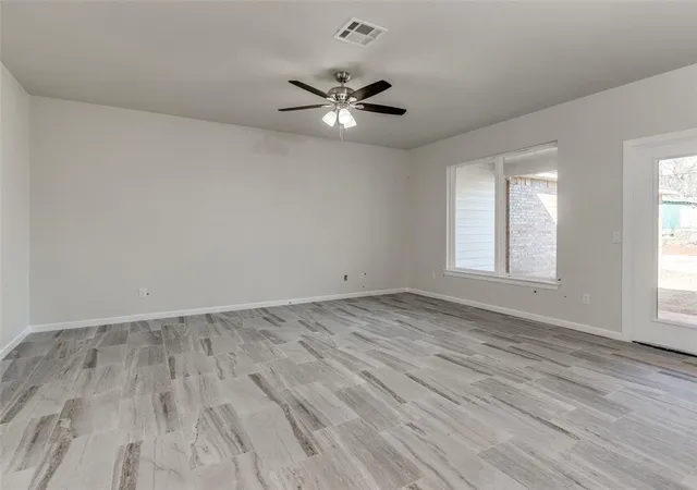 5th image of 1509 Ne 7 St #B, Oklahoma City, OK 73117 | MLS# 1215925