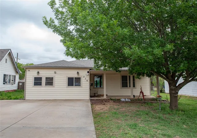 Single family home for sale at 216 N Hitchcock St, Hobart, OK 73651 | MLS# 1215984