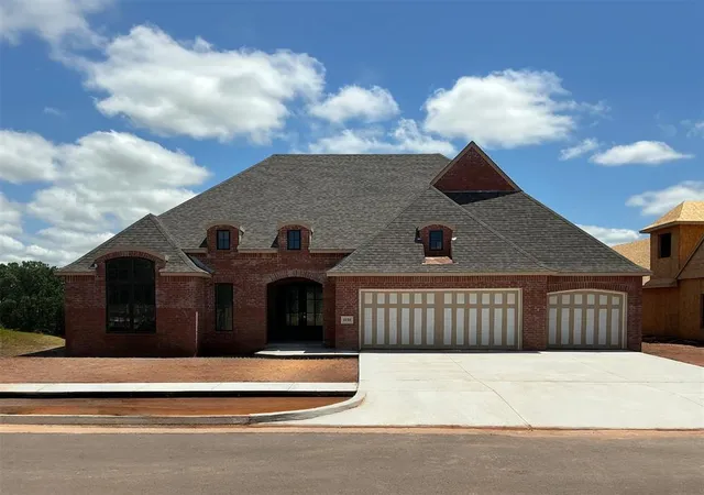 Homes for sale in Edmond, OK | 4000 Turning Stone Ln, Edmond, OK 73034 | MLS# 1216017