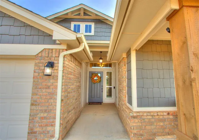 Photo 2 of Single family home for sale at 324 Renee Dr, Blanchard, OK 73010 | MLS# 1216019 | Listing updated on 2026-04-01