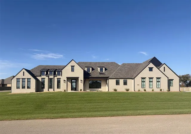 Single family home for sale at 1189 Lucas Way, Newcastle, OK 73065 | MLS# 1216054