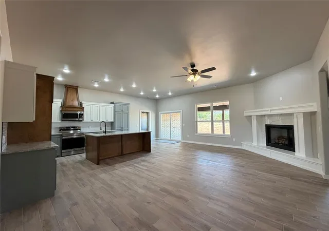 Photo 3 of Sale Pending at 2204 Winter Ridge Rd, Blanchard, OK 73010 | MLS# 1216105 | Listing updated on 2026-09-28