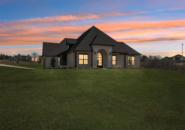 Photo 2 of Sale Pending at 3832 Se 54th Place, Norman, OK 73072 | MLS# 1216179 | Listing updated on 2026-09-21