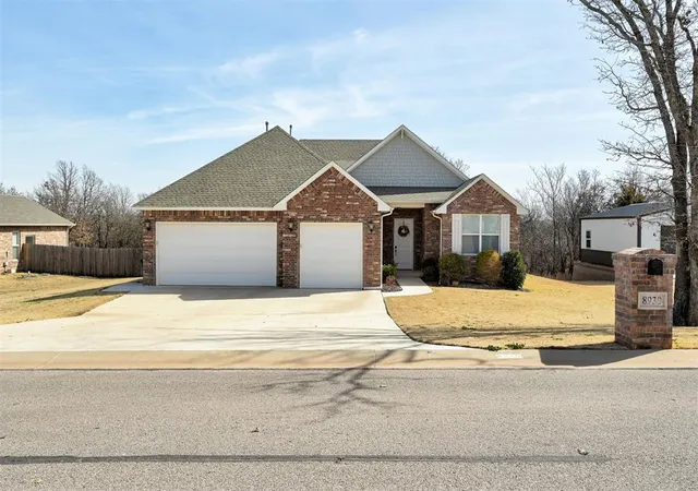 1st image of 8930 Tall Oaks Dr, Guthrie, OK 73044 | MLS# 1216251