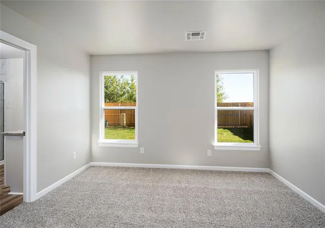 5th image of 12721 Carrara Ln, Yukon, OK 73099 | MLS# 1216322
