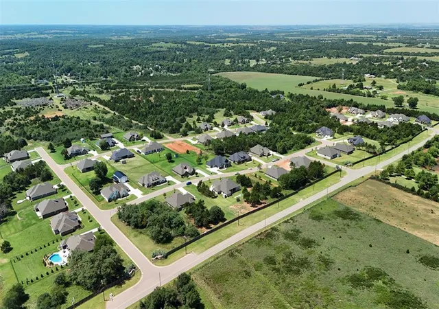 44th image of 9216 Sw 92nd St, Yukon, OK 73099 | MLS# 1216374